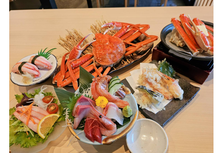 【初夏~初秋まで】ますよねカニコース